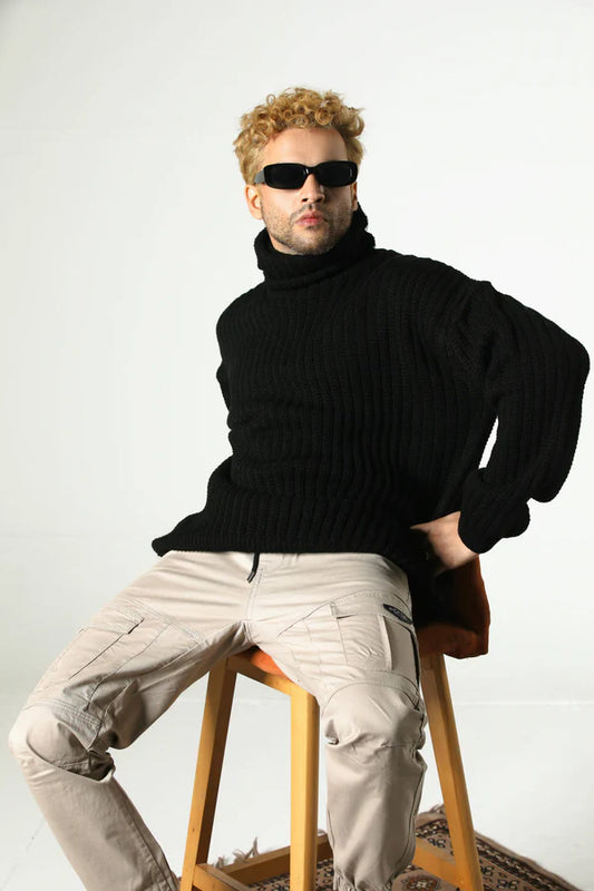 HIGH NECK KNIT SWEATER (BLACK)