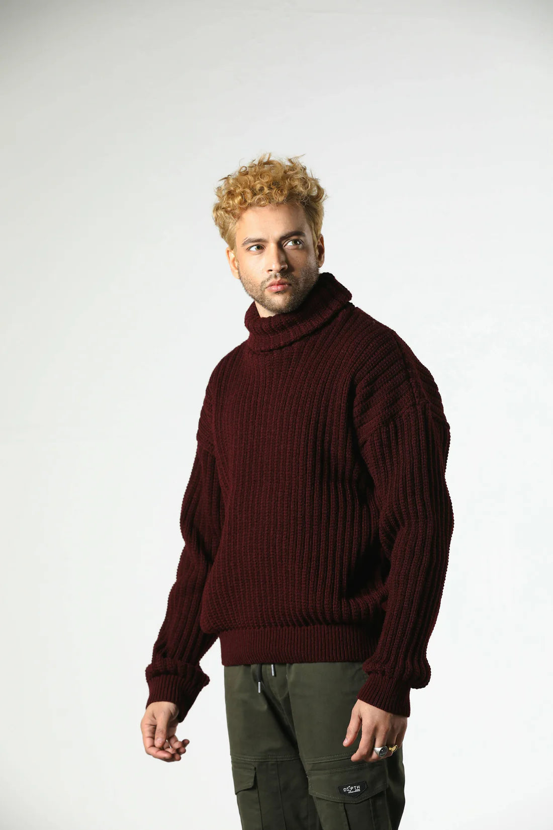 HIGH NECK KNIT SWEATER (RED-WINE)