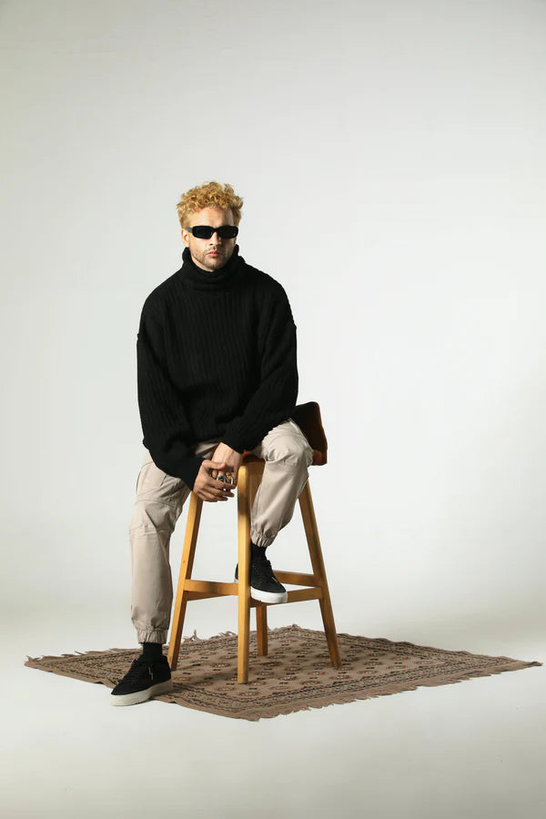 HIGH NECK KNIT SWEATER (BLACK)